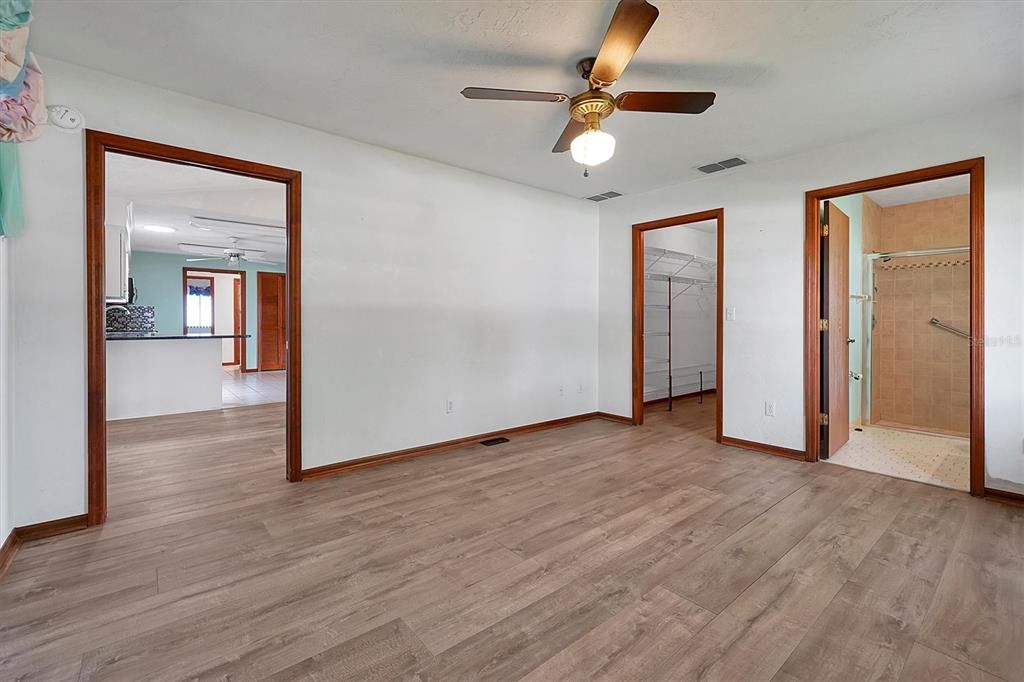For Sale: $344,900 (3 beds, 2 baths, 1920 Square Feet)