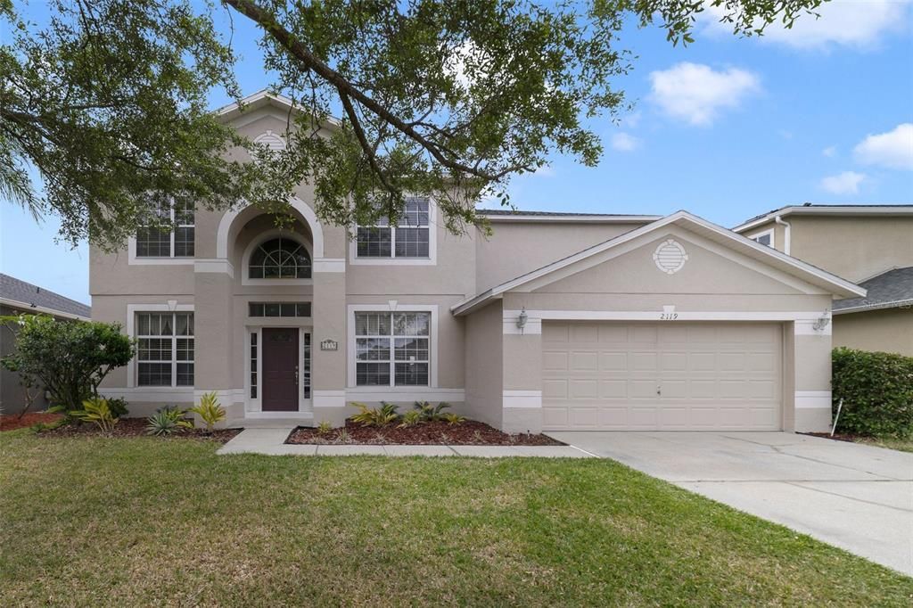 Welcome to Stoneybrook East, a GATED golf community in an ideal East Orlando location and this WELL MAINTAINED/ONE OWNER HOME with 5-bedrooms, 2.5-baths, a large LOFT and spacious backyard just waiting for you to add a pool or playground!