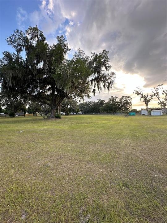 For Sale: $199,999 (1.05 acres)