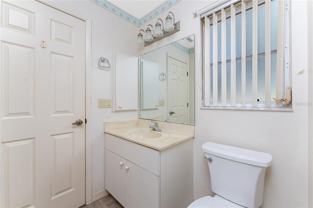 For Sale: $322,500 (2 beds, 2 baths, 1467 Square Feet)