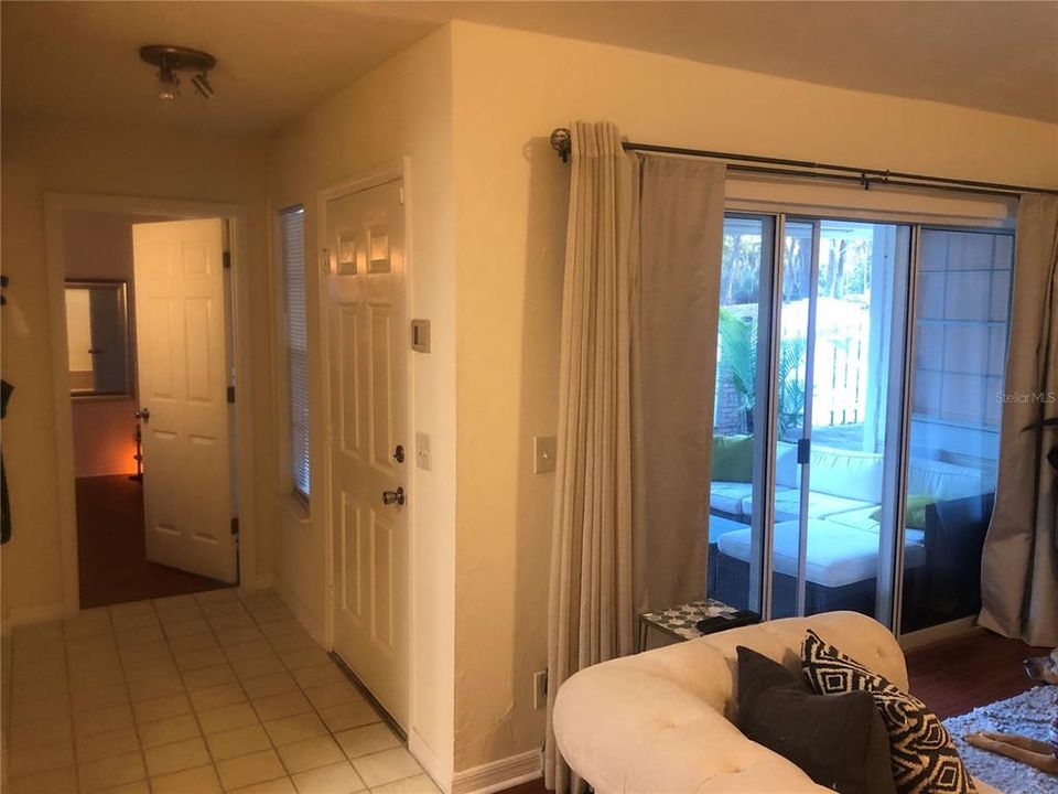For Rent: $1,950 (3 beds, 2 baths, 1367 Square Feet)