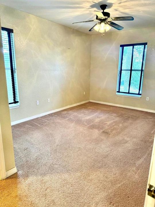 Active With Contract: $1,750 (2 beds, 2 baths, 1152 Square Feet)