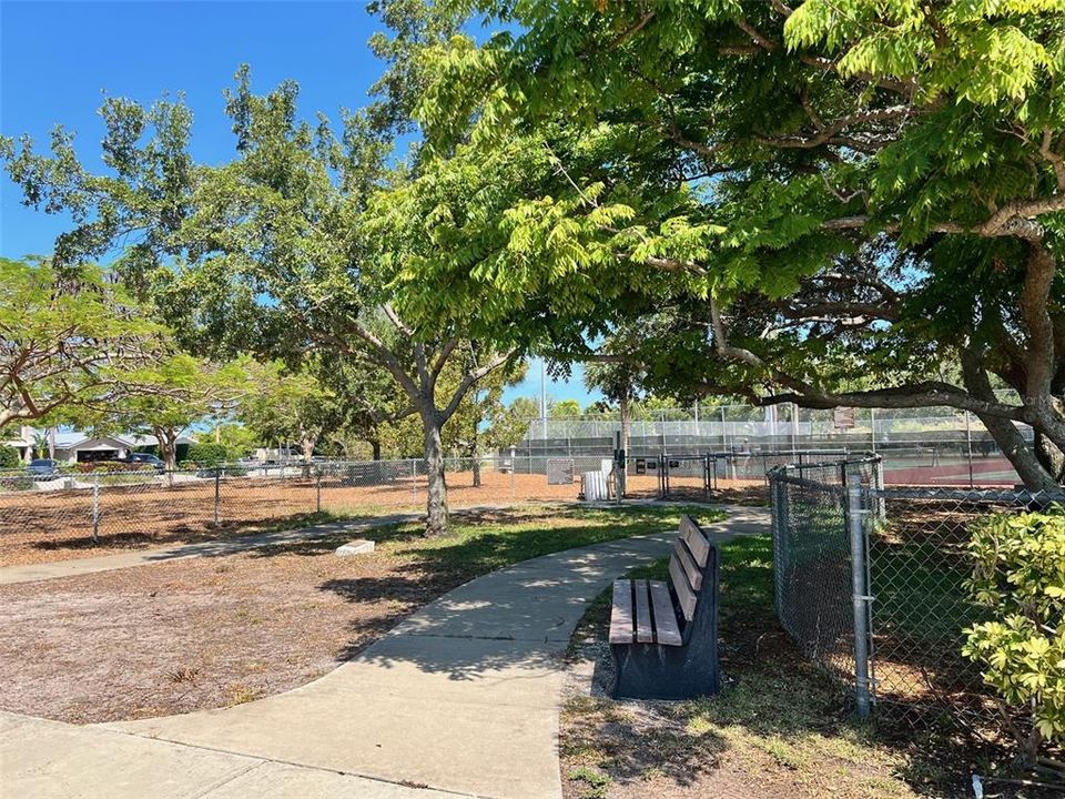 Vina Del Mar large dog park to the left and small dog park to the right