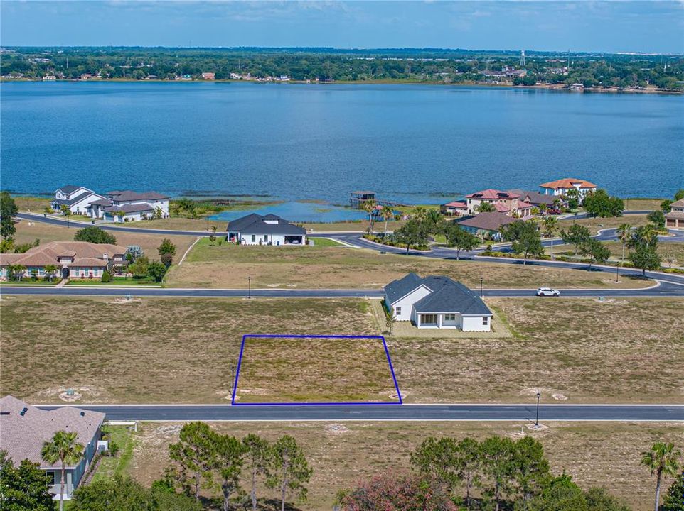 En Venta: $63,000 (0.22 acres)