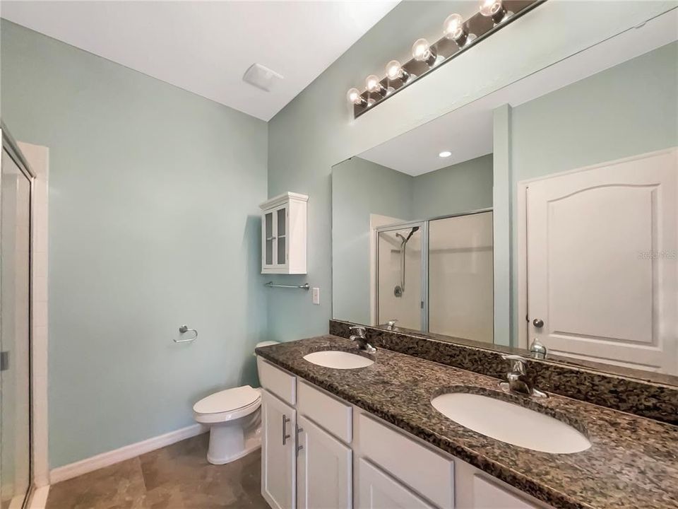 For Sale: $331,000 (3 beds, 2 baths, 1569 Square Feet)