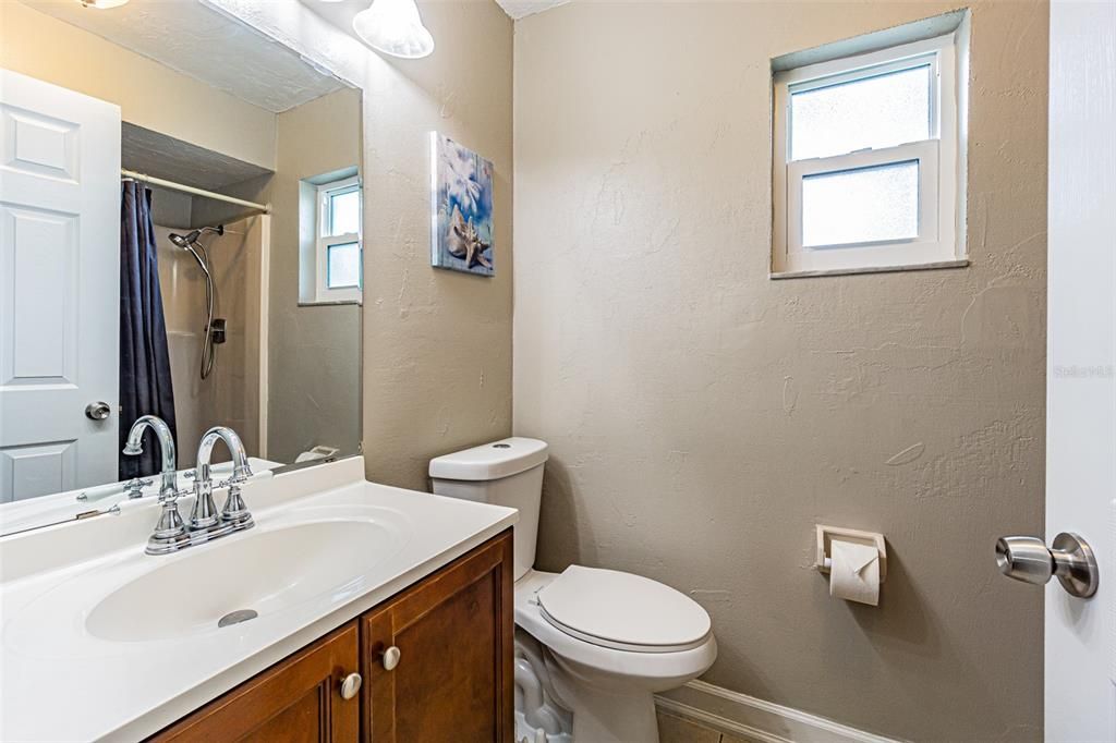 待售: $507,500 (4 贝兹, 2 浴室, 1735 平方英尺)