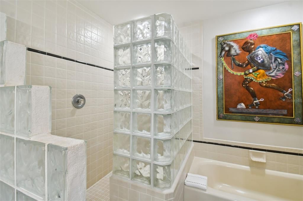 待售: $725,000 (3 贝兹, 2 浴室, 2142 平方英尺)
