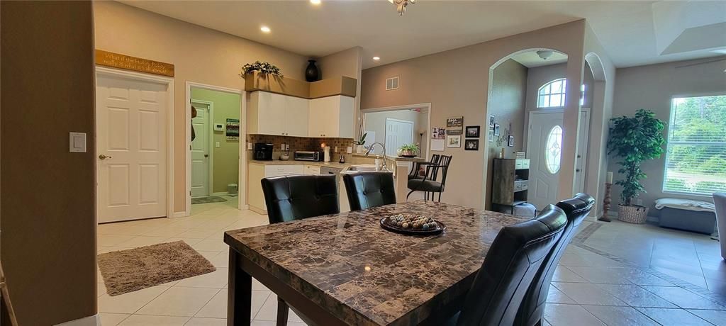 Active With Contract: $324,500 (3 beds, 2 baths, 1709 Square Feet)