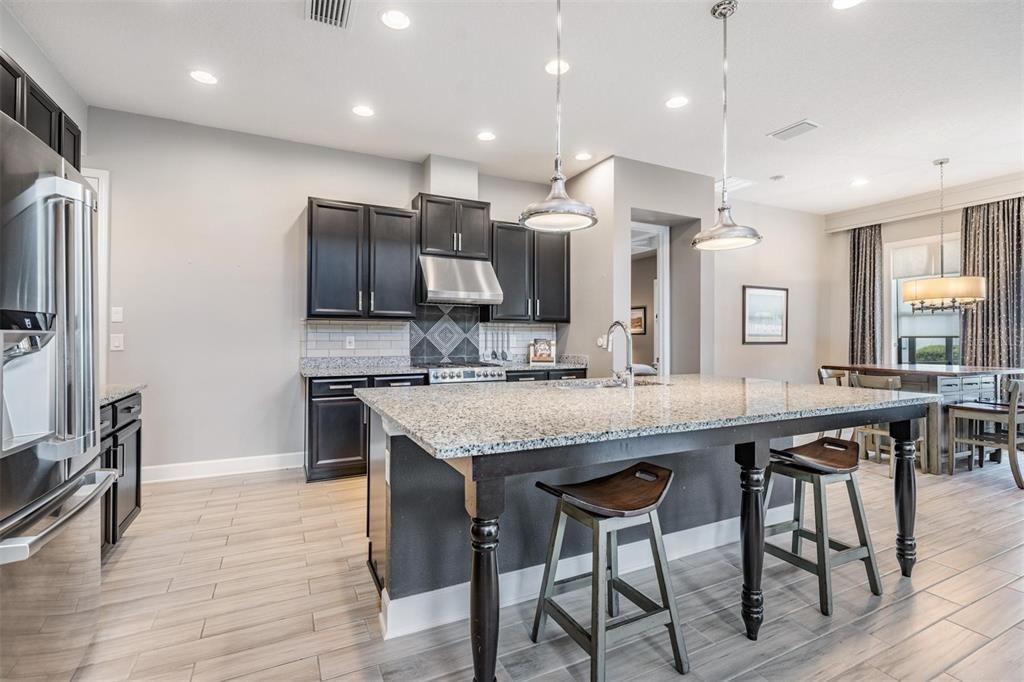 Active With Contract: $899,000 (4 beds, 4 baths, 3169 Square Feet)