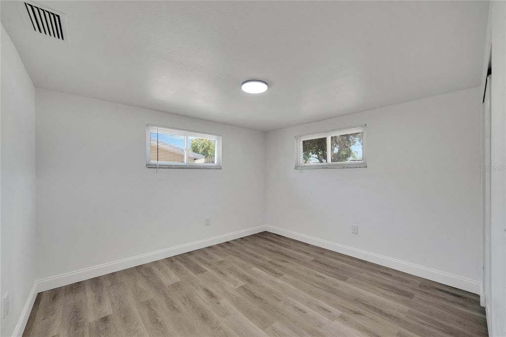 For Sale: $325,000 (3 beds, 2 baths, 1128 Square Feet)