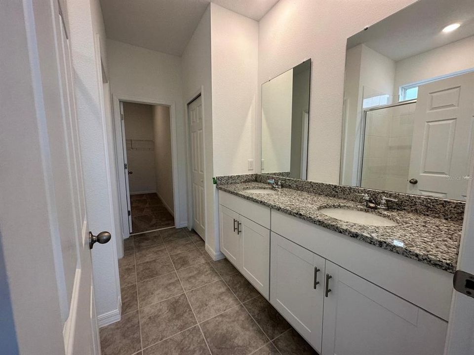 Active With Contract: $2,750 (4 beds, 2 baths, 2086 Square Feet)