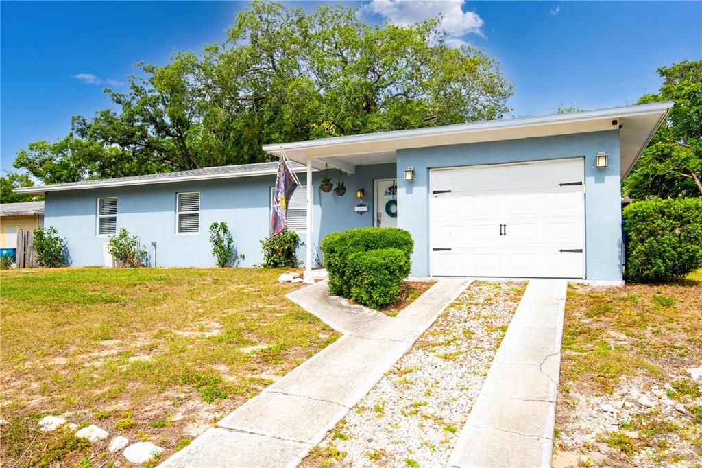 Recently Sold: $245,000 (3 beds, 1 baths, 1150 Square Feet)