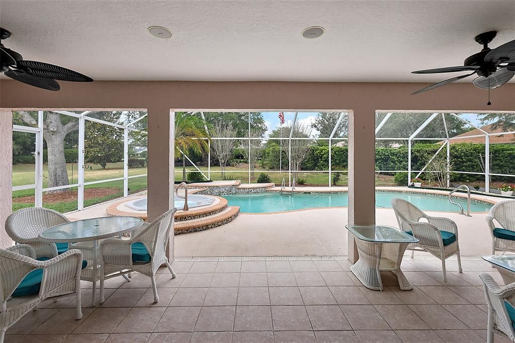 Screened in Porch