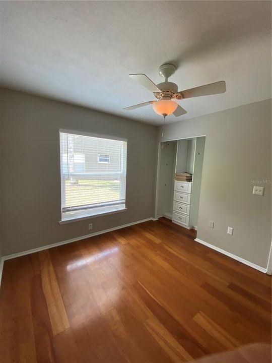 For Rent: $2,250 (3 beds, 2 baths, 1372 Square Feet)