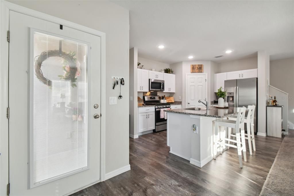 Active With Contract: $425,000 (3 beds, 2 baths, 1919 Square Feet)