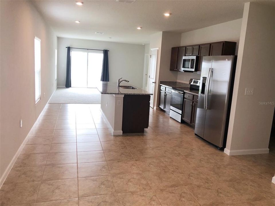 For Rent: $1,875 (3 beds, 2 baths, 1501 Square Feet)