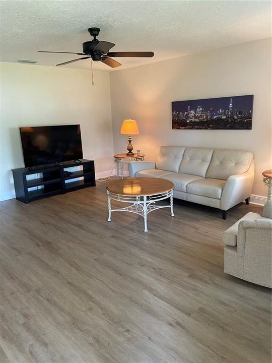 For Rent: $1,550 (2 beds, 2 baths, 984 Square Feet)