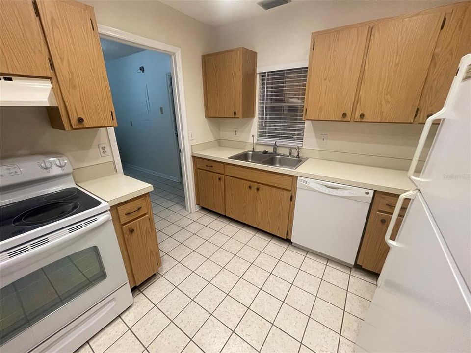 For Sale: $277,000 (2 beds, 2 baths, 1804 Square Feet)