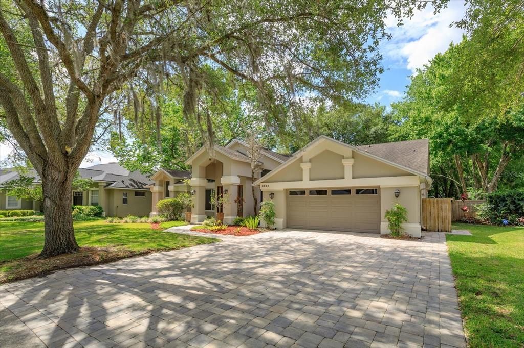 Spacious driveway with pavers!