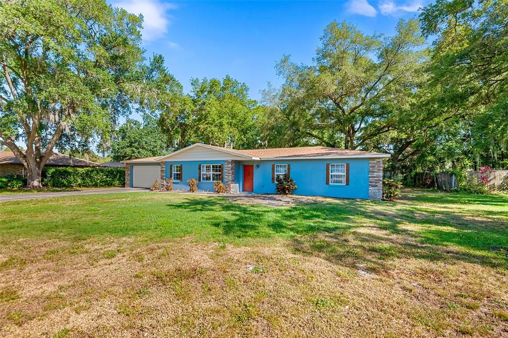 For Sale: $333,000 (3 beds, 2 baths, 1629 Square Feet)