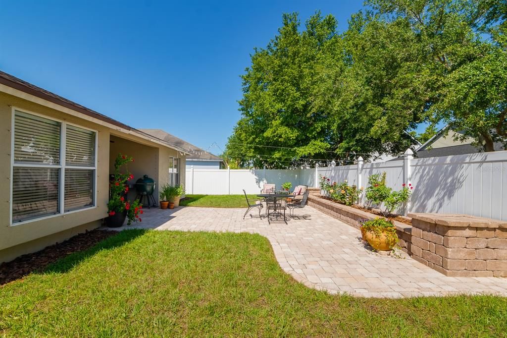 Recently Sold: $430,000 (4 beds, 2 baths, 2014 Square Feet)