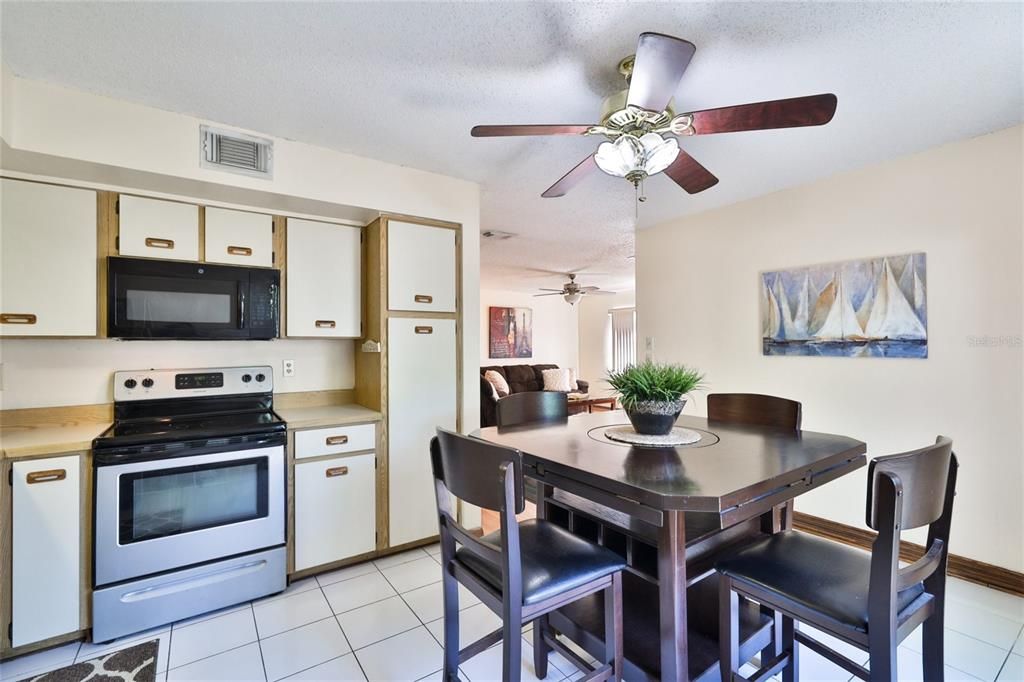 For Sale: $229,800 (3 beds, 2 baths, 1442 Square Feet)