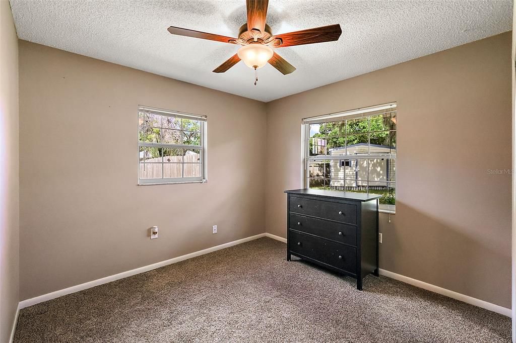 Active With Contract: $279,000 (3 beds, 2 baths, 1064 Square Feet)