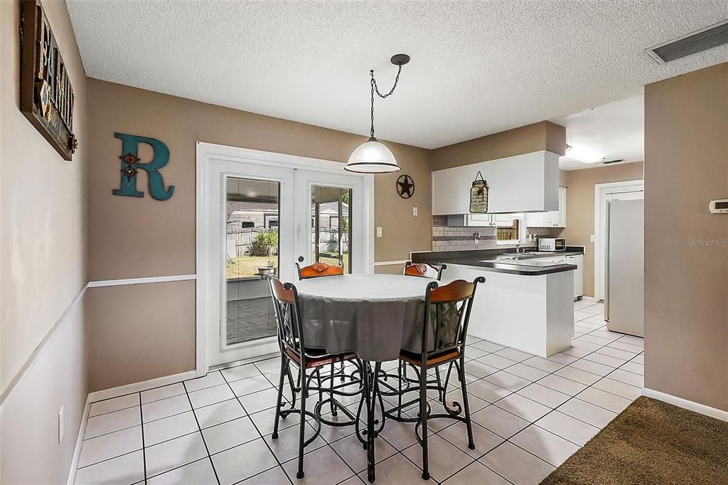 Active With Contract: $279,000 (3 beds, 2 baths, 1064 Square Feet)