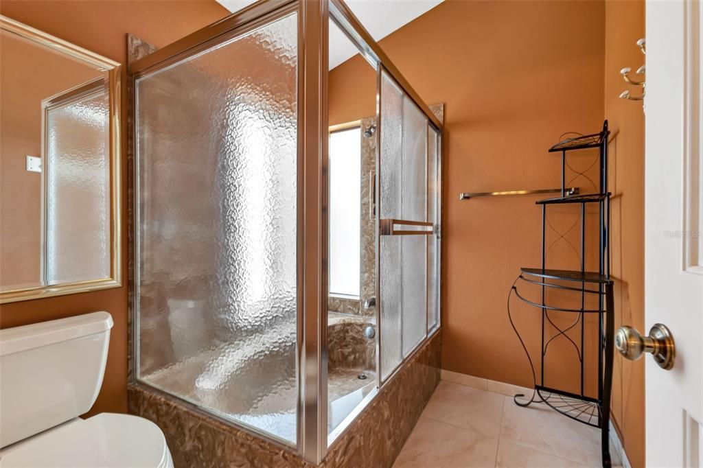 待售: $299,000 (3 贝兹, 2 浴室, 2265 平方英尺)
