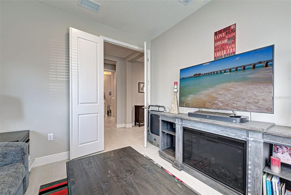 For Sale: $538,000 (2 beds, 2 baths, 1518 Square Feet)