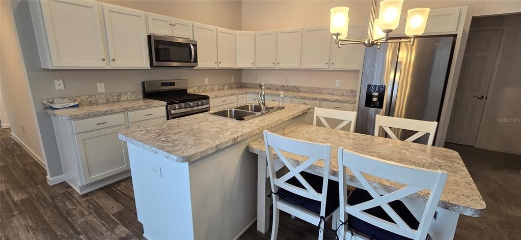 For Rent: $1,995 (2 beds, 2 baths, 1314 Square Feet)