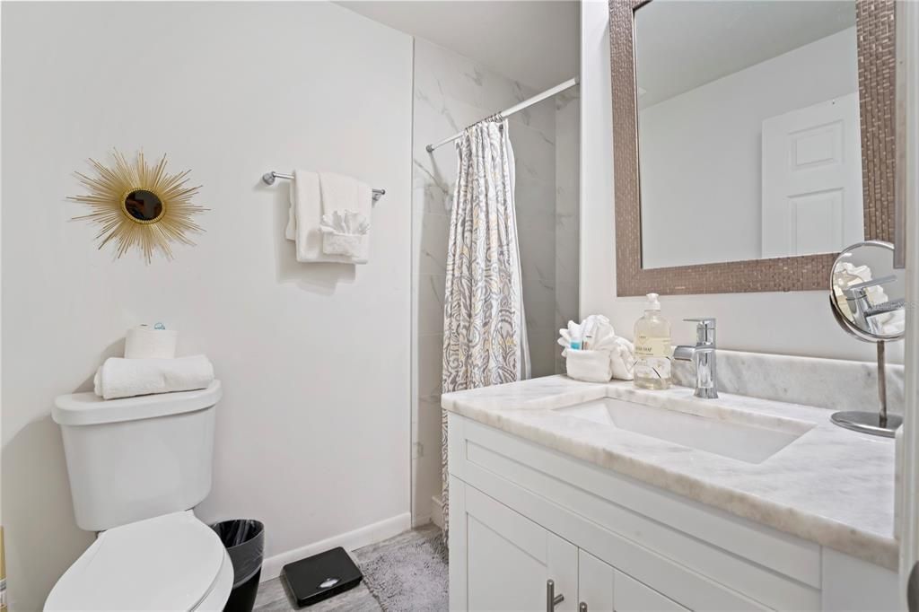 Active With Contract: $3,000 (4 beds, 2 baths, 1225 Square Feet)