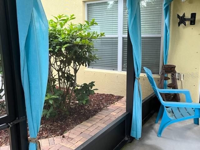 For Rent: $2,050 (2 beds, 2 baths, 1294 Square Feet)