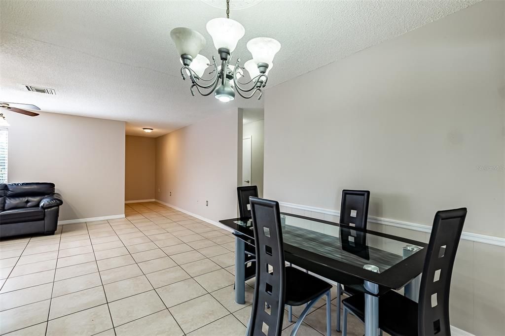 For Rent: $1,699 (2 beds, 2 baths, 1005 Square Feet)