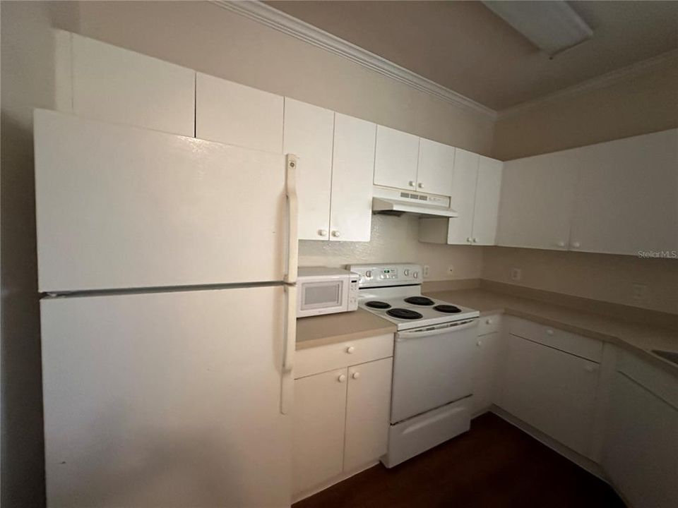 For Sale: $260,000 (3 beds, 2 baths, 1336 Square Feet)