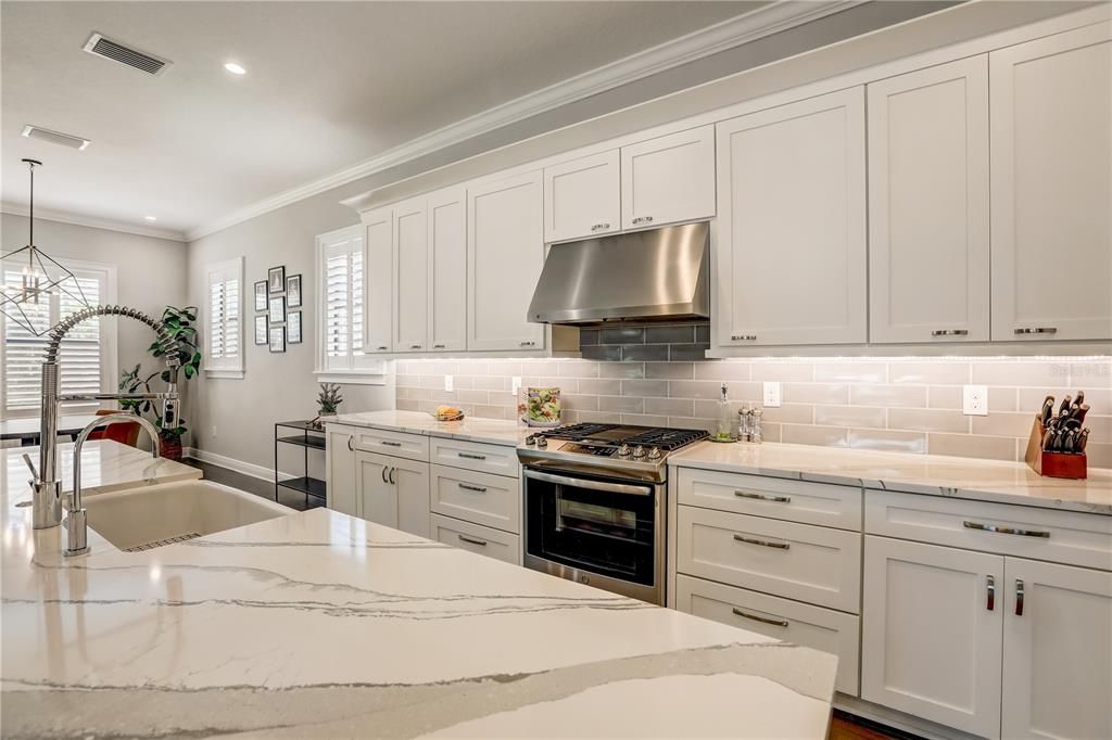 Active With Contract: $1,995,000 (4 beds, 4 baths, 4045 Square Feet)