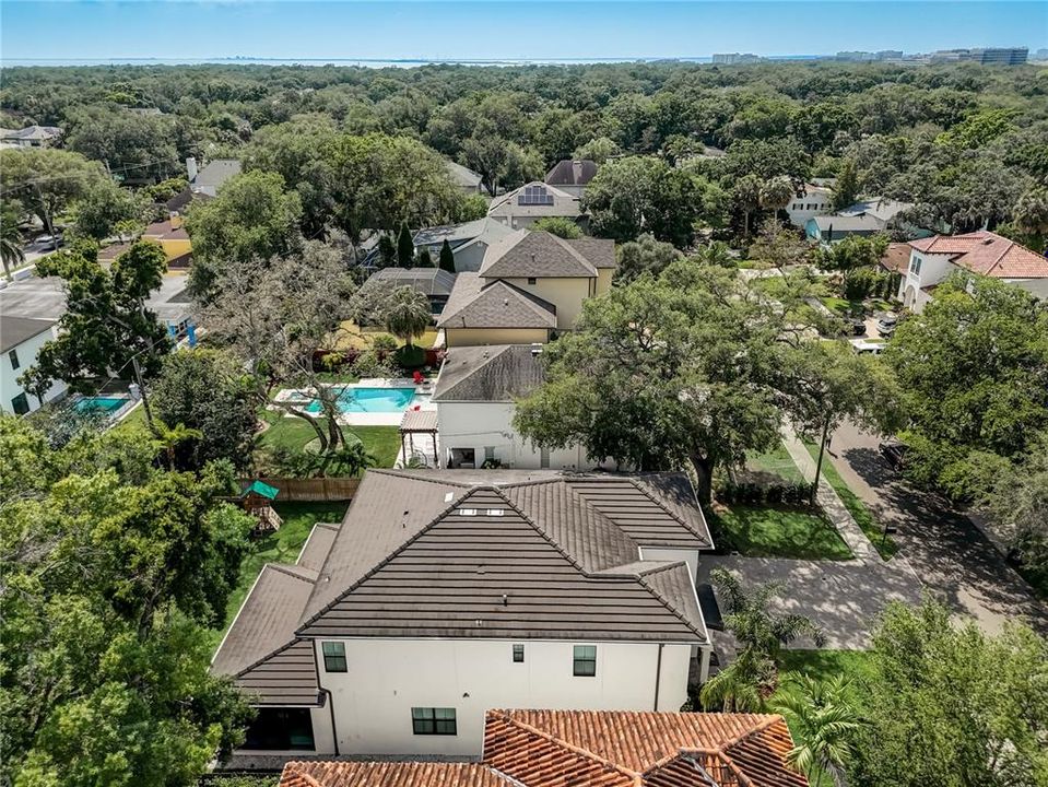 Active With Contract: $1,995,000 (4 beds, 4 baths, 4045 Square Feet)