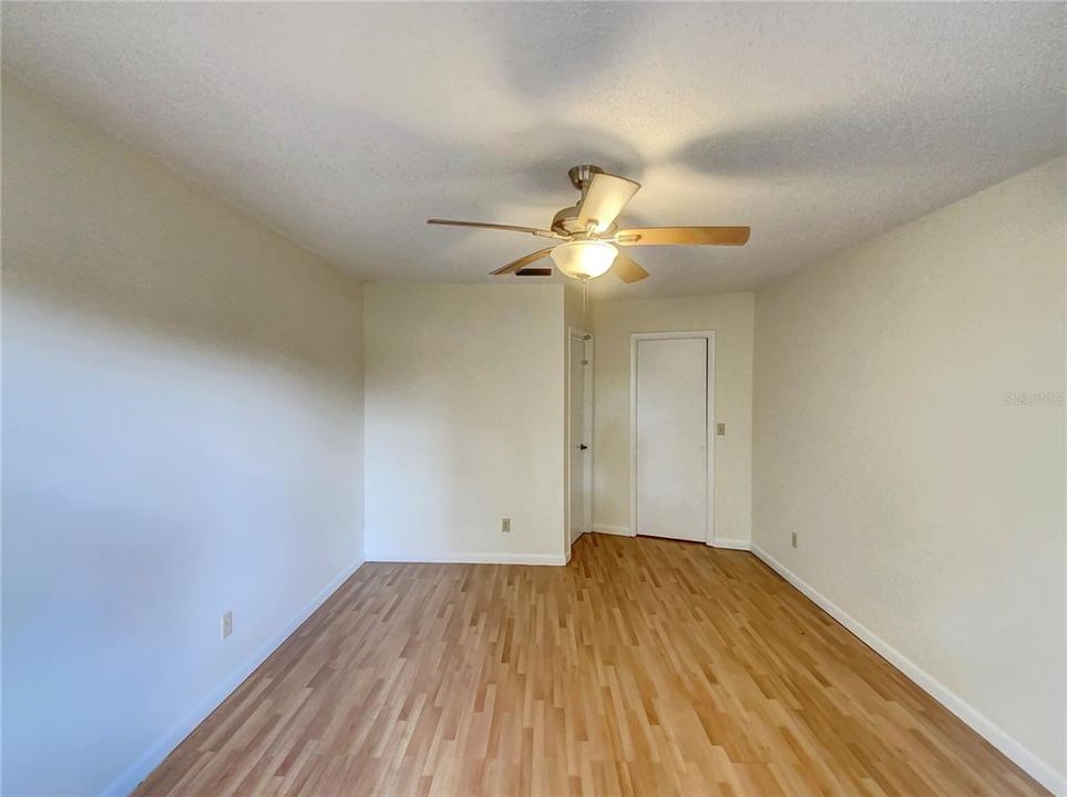 For Sale: $329,000 (3 beds, 2 baths, 1566 Square Feet)