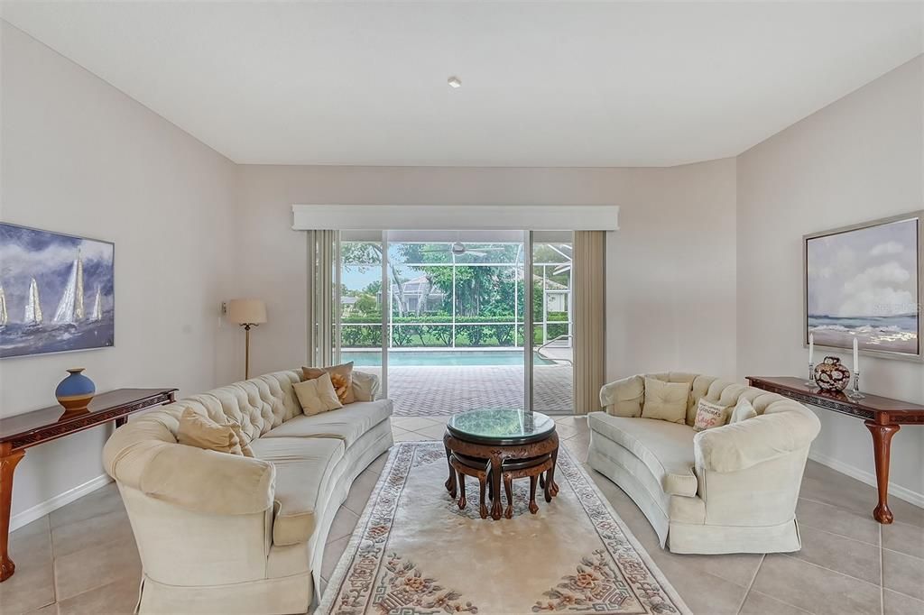 Recently Sold: $820,000 (3 beds, 3 baths, 3089 Square Feet)