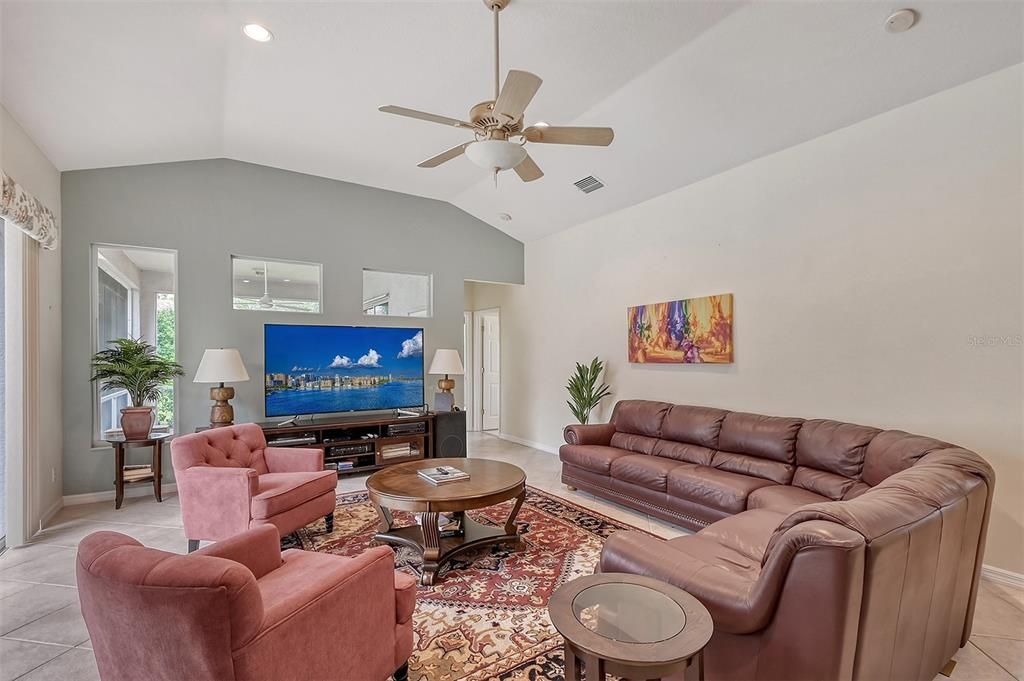 Active With Contract: $820,000 (3 beds, 3 baths, 3089 Square Feet)