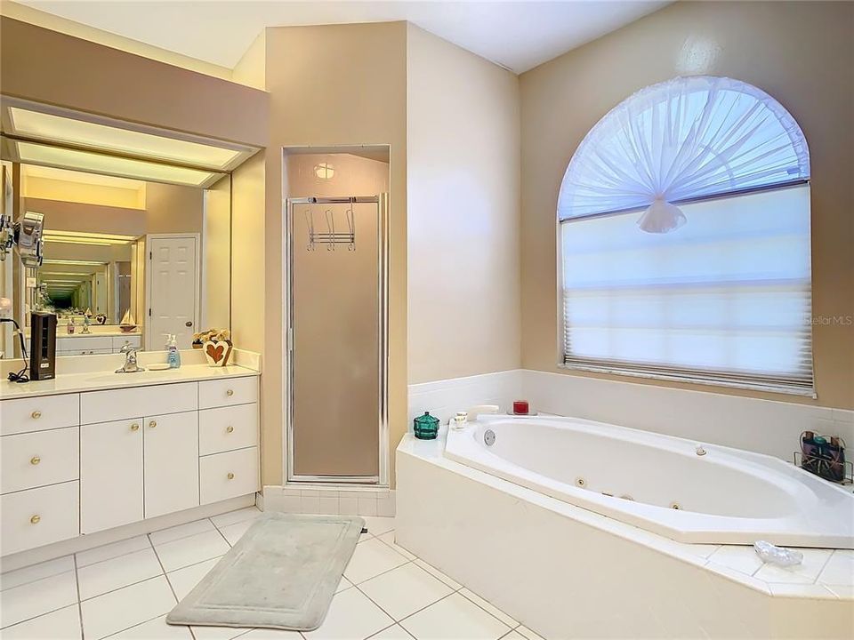 待售: $499,500 (3 贝兹, 2 浴室, 1988 平方英尺)