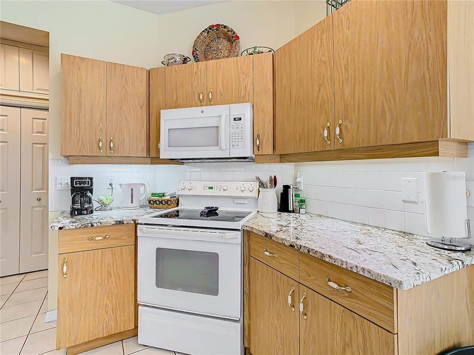 For Sale: $499,500 (3 beds, 2 baths, 1988 Square Feet)