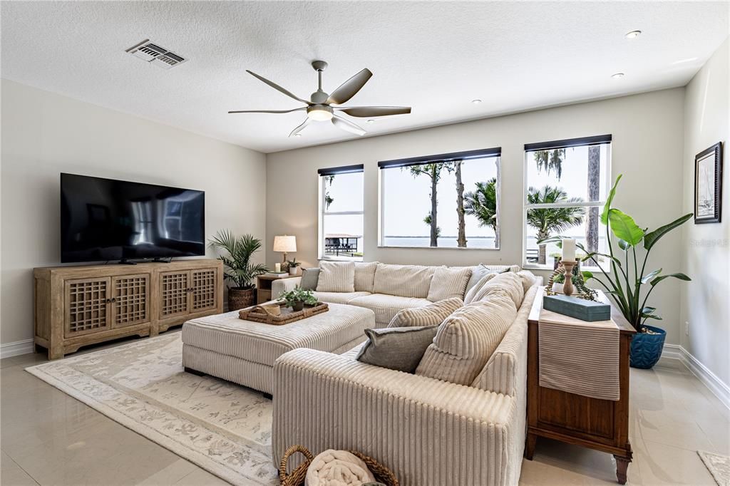 Family Room with Panoramic View of Lake Eustis