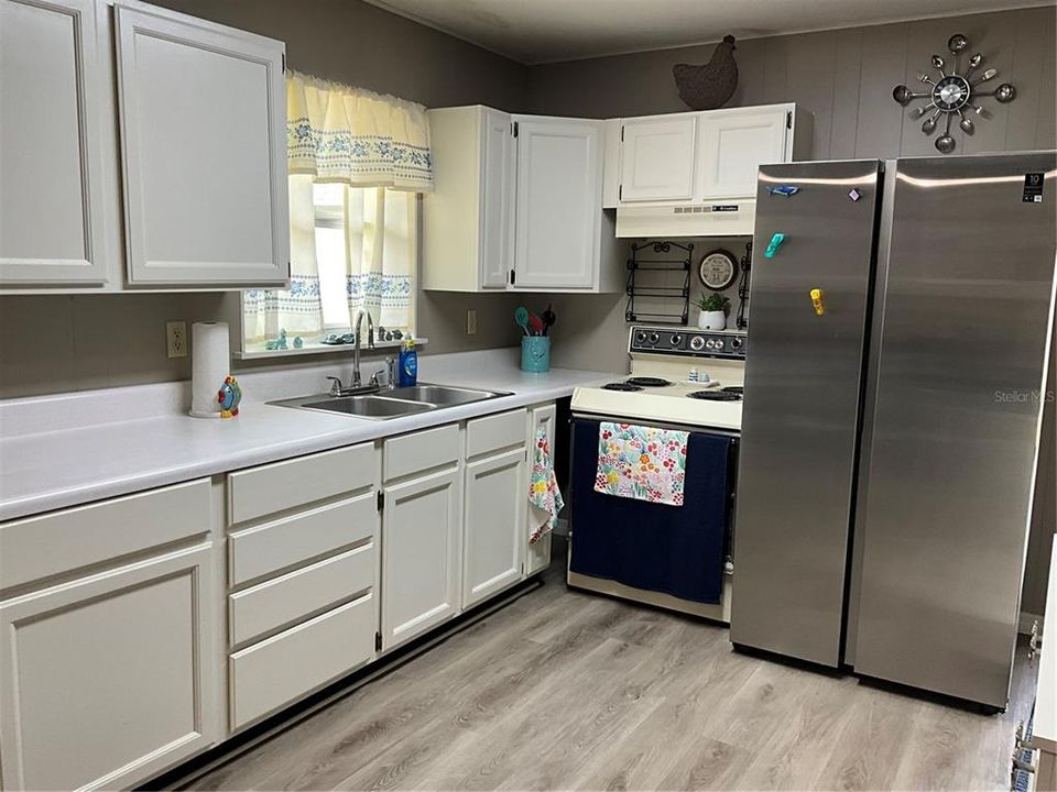 Recently Sold: $199,000 (3 beds, 1 baths, 1092 Square Feet)