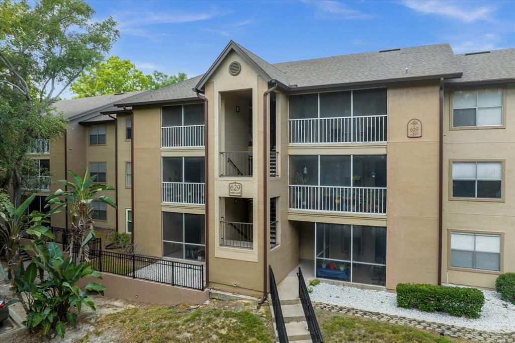 Active With Contract: $145,000 (1 beds, 1 baths, 747 Square Feet)