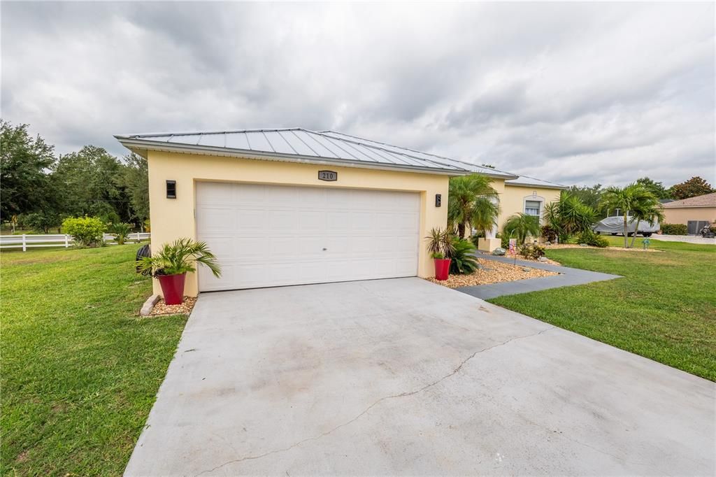 For Sale: $424,900 (3 beds, 2 baths, 2232 Square Feet)