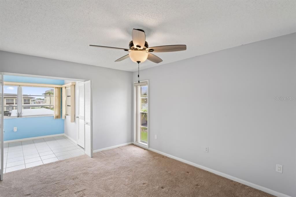 For Sale: $145,000 (2 beds, 2 baths, 1088 Square Feet)