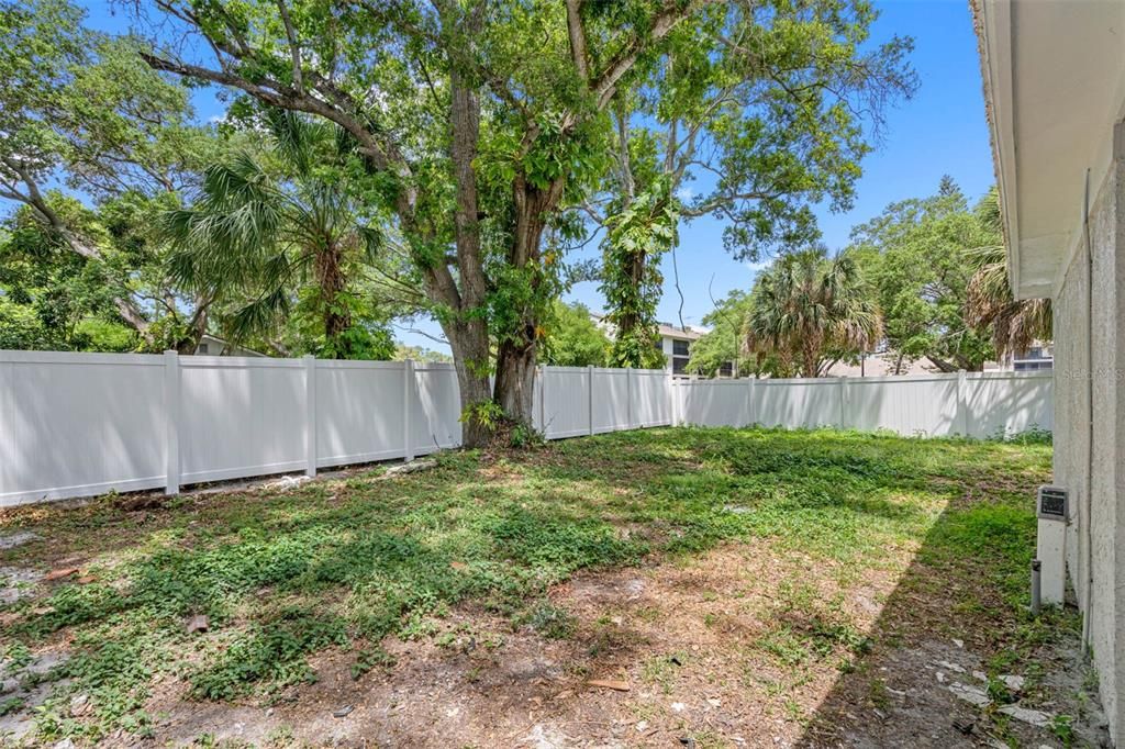For Sale: $370,000 (4 beds, 2 baths, 1236 Square Feet)