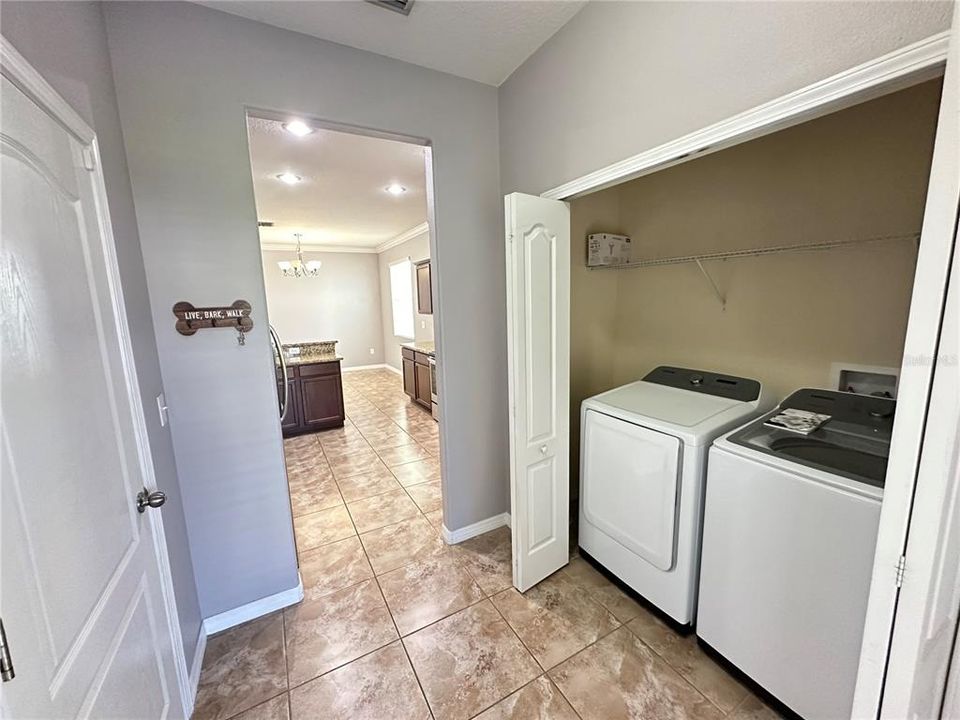 For Rent: $2,500 (3 beds, 2 baths, 1637 Square Feet)