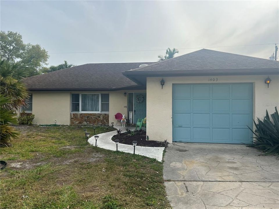 Recently Sold: $350,000 (3 beds, 2 baths, 1500 Square Feet)